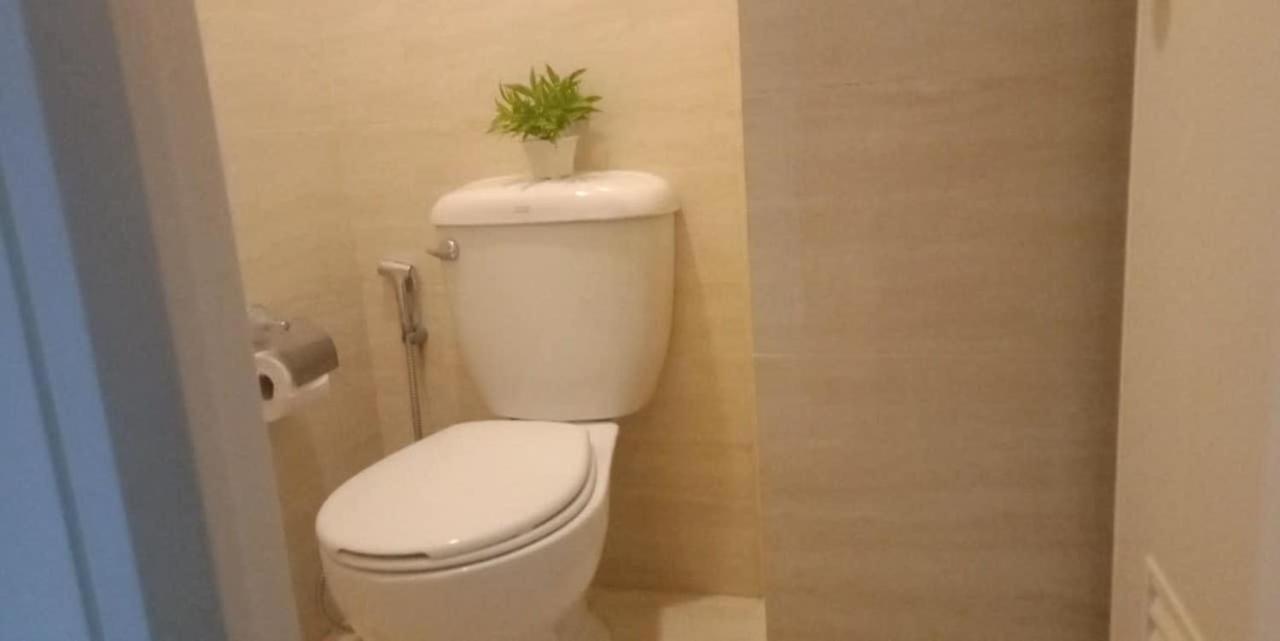 Mabolo Garden Flat A6 With Free Rooftop Pool Cebú Exterior foto
