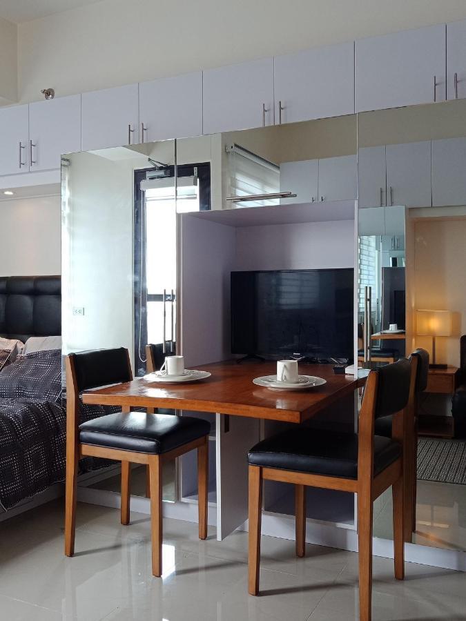 Mabolo Garden Flat A6 With Free Rooftop Pool Cebú Exterior foto