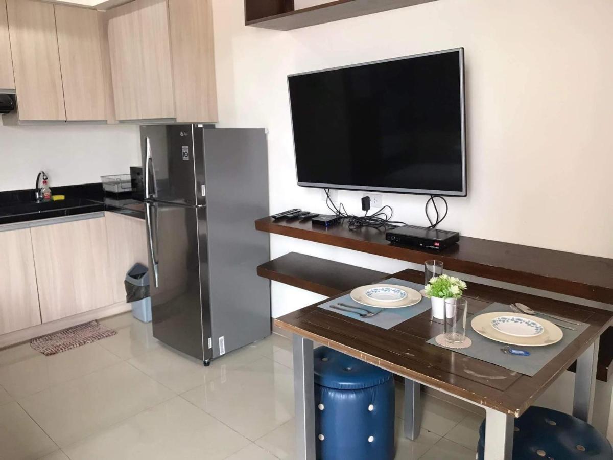 Mabolo Garden Flat A6 With Free Rooftop Pool Cebú Exterior foto
