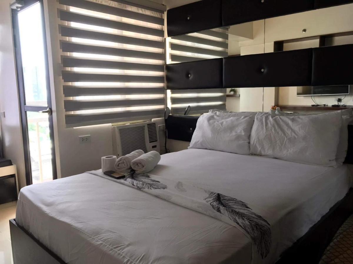 Mabolo Garden Flat A6 With Free Rooftop Pool Cebú Exterior foto